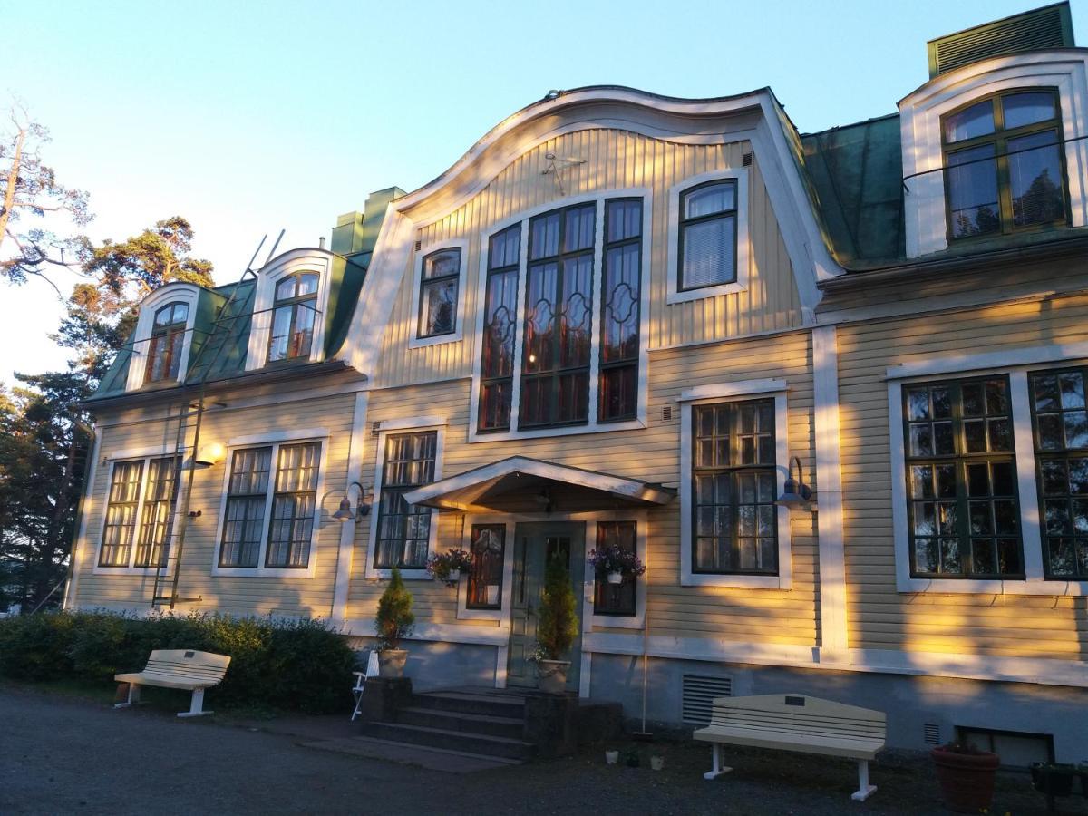 Maentyluodon Hotelli Pori Exterior photo