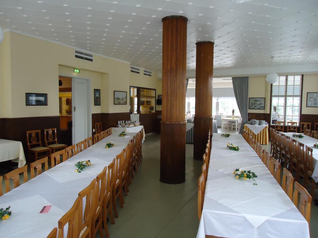 Maentyluodon Hotelli Pori Exterior photo